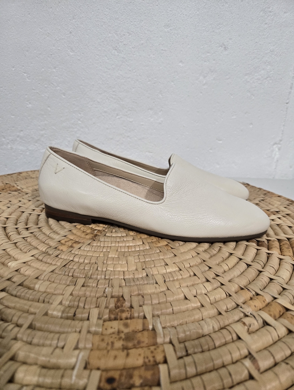 Vionic Willa II Ivory Loager Flats